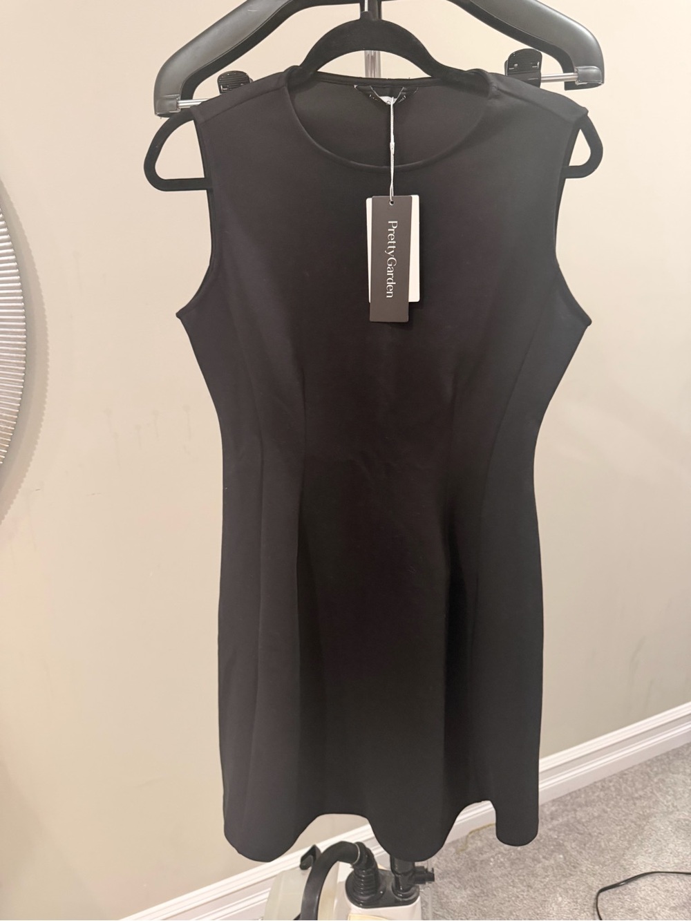 PrettyGarden Black Sleeveless A-Line Dress